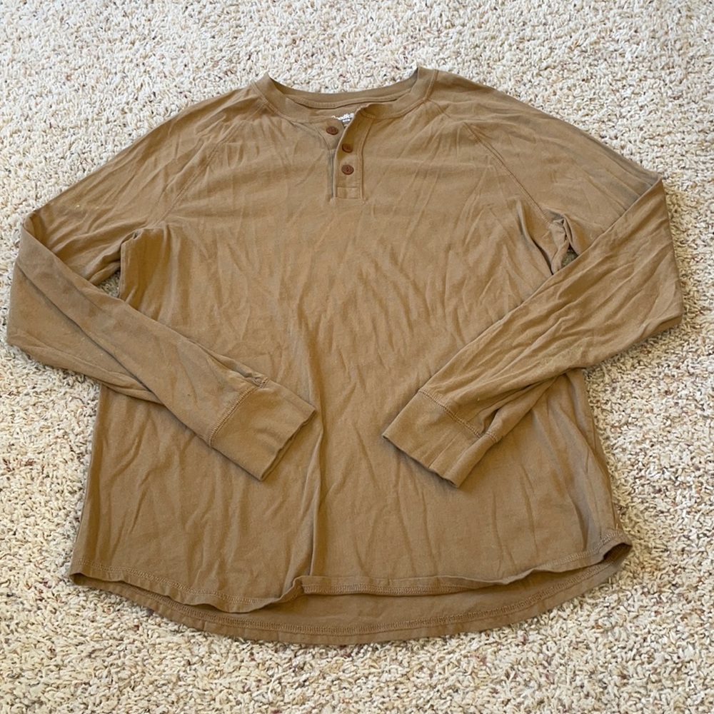 Men’s long sleeve